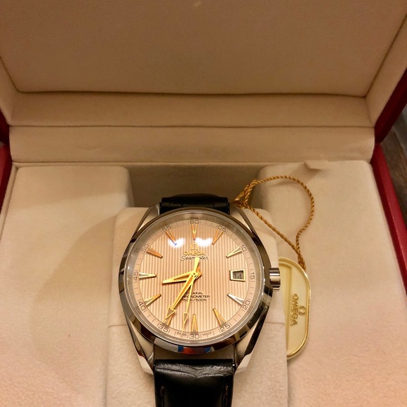 Like new 💯 % Authentic Omega Seamaster - Picture 6 of 8